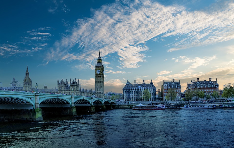 london-2164680_960_720